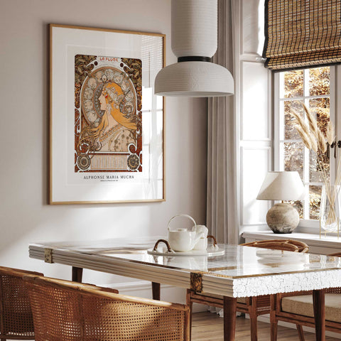 Classic Art Nouveau flowing hair illustration