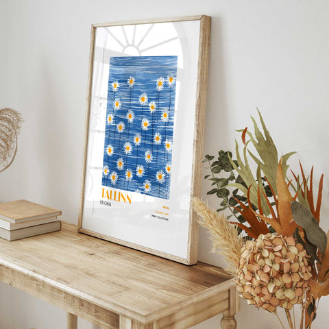 Minimalist floral wall decor Scandinavian style