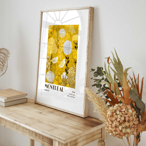 Montréal Canada wall decor with minimalist flowers